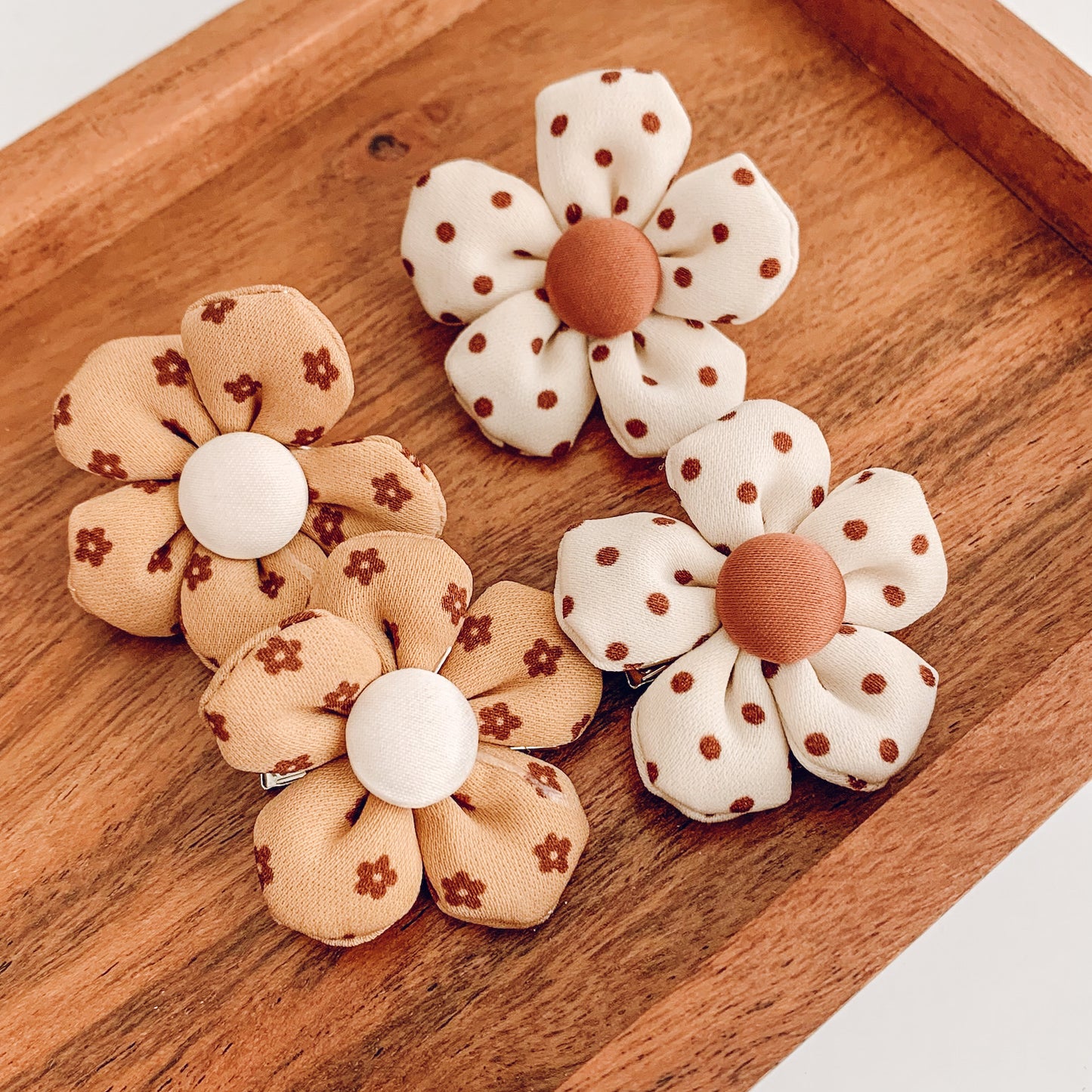 flower clips (2 pairs)