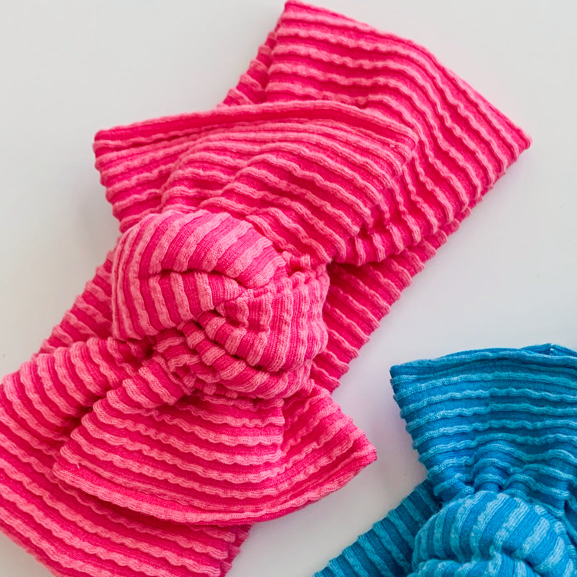 Minnie’s pink bow collection