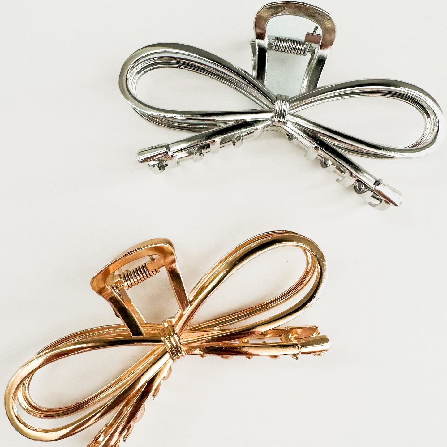 metallic bow clips